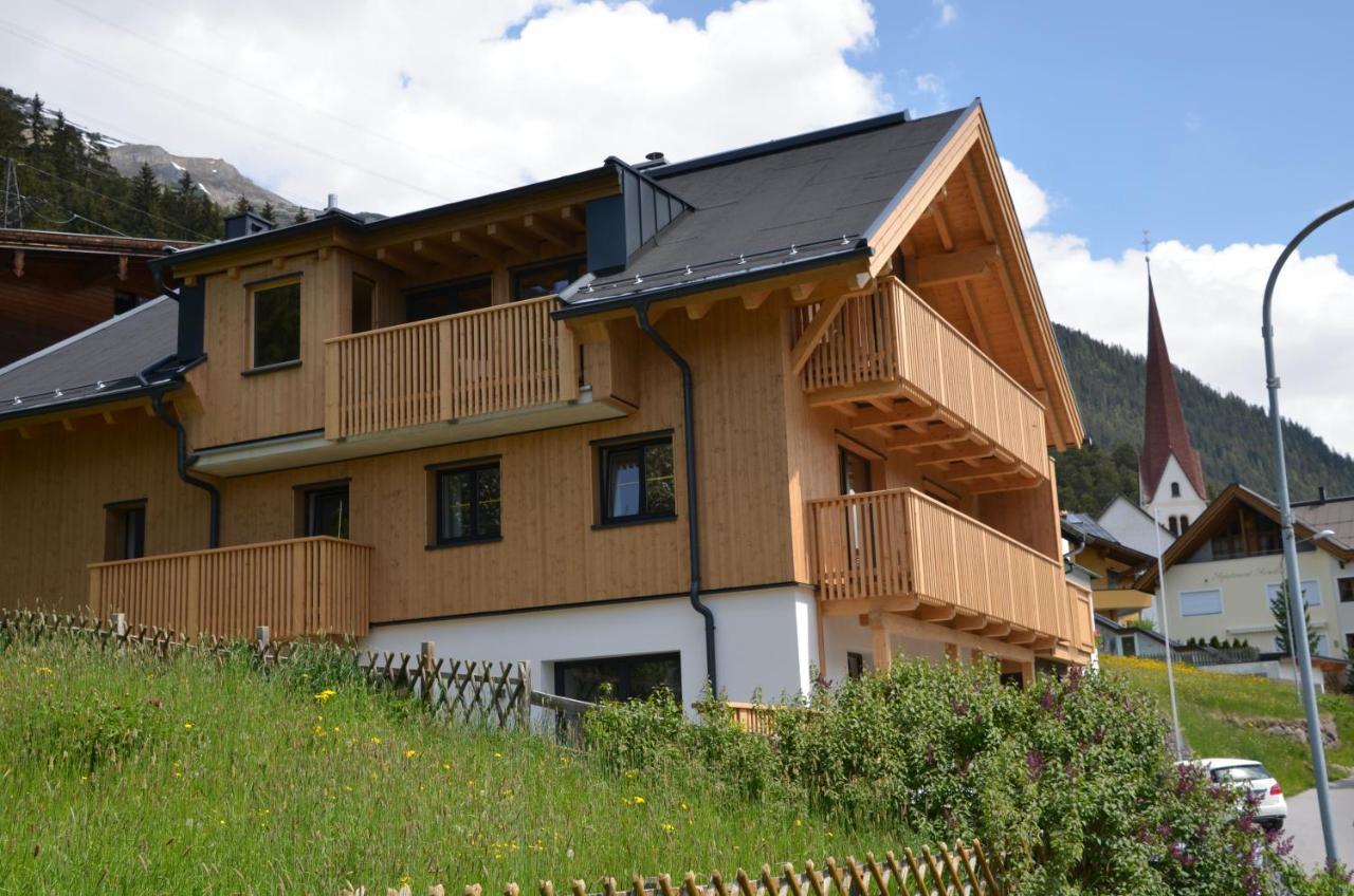 Haus Nick, Appartementhaus ซังคท์อันทอนอัมอาร์ลแบร์ก ภายนอก รูปภาพ